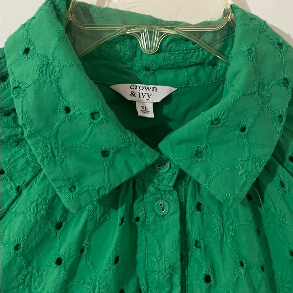 Crown & Ivy Emerald Eyelet Blouse - Picture 5 of 12